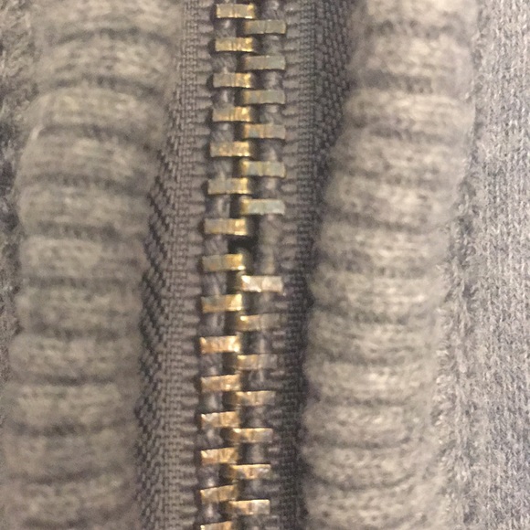 American Eagle Heavy Zip Up Hoodie - Picture 6 of 6